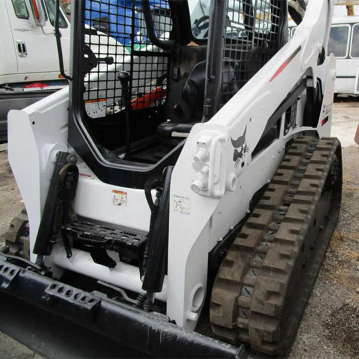 Used Bobcat T590 Used Skid Steer Loader with Good Condition for Sale S160 S185 S300 S330 T590 3T 4T 5T 2T - Mini chargeuse: photos 1 Used Bobcat T590 Used Skid Steer Loader with Good Condition for Sale S160 S185 S300 S330 T590 3T 4T 5T 2T - Mini chargeuse: photos 1