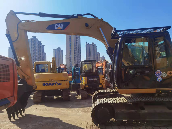 Used CAT 315D Excavator | Well-Maintained, Low Hours | Affordable Heavy Machinery for Construction & Mining! - Pelle: photos 5 Used CAT 315D Excavator | Well-Maintained, Low Hours | Affordable Heavy Machinery for Construction & Mining! - Pelle: photos 5
