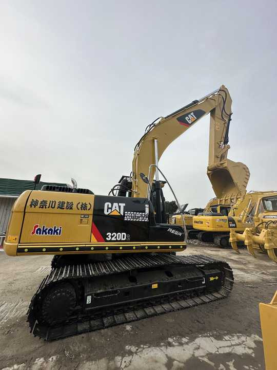 Used CAT 320D2 Excavator | Well-Maintained, Low Hours | Affordable Heavy Machinery for Construction & Mining! - Pelle sur chenille: photos 4 Used CAT 320D2 Excavator | Well-Maintained, Low Hours | Affordable Heavy Machinery for Construction & Mining! - Pelle sur chenille: photos 4