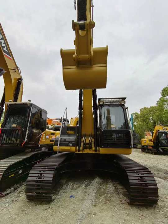 Used Digger CAT 323D2L Construction Machinery Construction Digger Used CAT 323D2L Cheap Excavator - Pelle sur chenille: photos 3 Used Digger CAT 323D2L Construction Machinery Construction Digger Used CAT 323D2L Cheap Excavator - Pelle sur chenille: photos 3