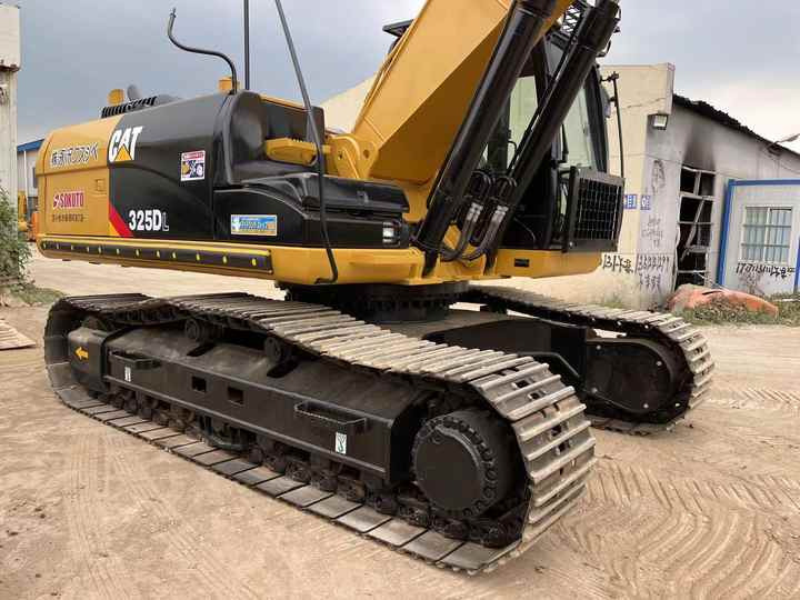 Used Digger CAT 325DL Construction Machinery Construction Digger Used CAT 325DL Cheap Excavator - Pelle sur chenille: photos 4 Used Digger CAT 325DL Construction Machinery Construction Digger Used CAT 325DL Cheap Excavator - Pelle sur chenille: photos 4