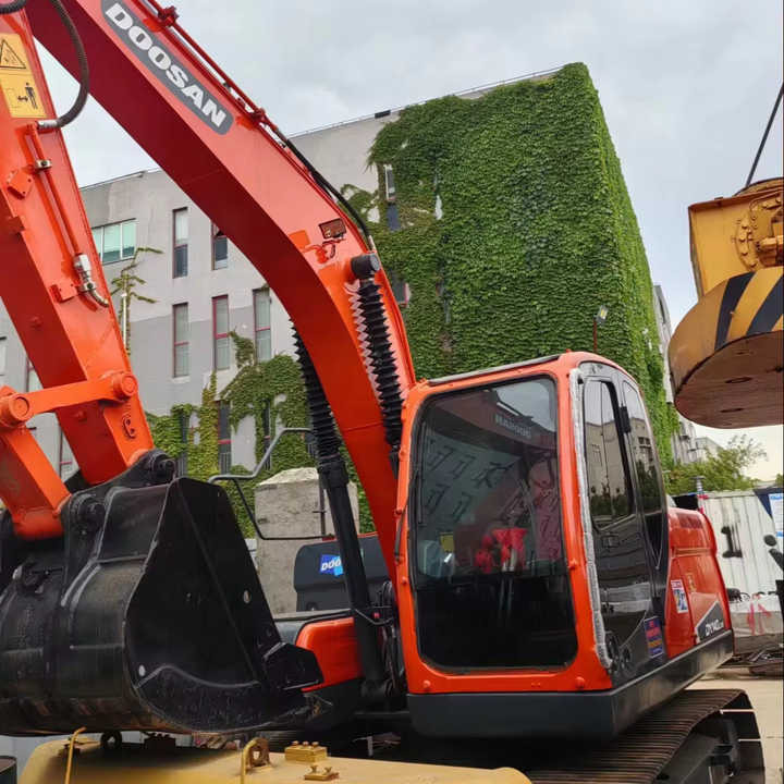 Used Doosan Hydraulic Excavator DX140 Low Price Korea Doosan DX140-9 Used Excavator for Sale - Pelle sur chenille: photos 1 Used Doosan Hydraulic Excavator DX140 Low Price Korea Doosan DX140-9 Used Excavator for Sale - Pelle sur chenille: photos 1