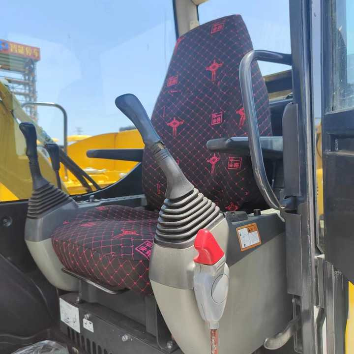 Used Excavator KOMATSU PC70-8 Construction Machinery Excavator PC70-8 PC60 PC70 Excavators for Sale at Negotiable Price - Pelle sur chenille: photos 5 Used Excavator KOMATSU PC70-8 Construction Machinery Excavator PC70-8 PC60 PC70 Excavators for Sale at Negotiable Price - Pelle sur chenille: photos 5