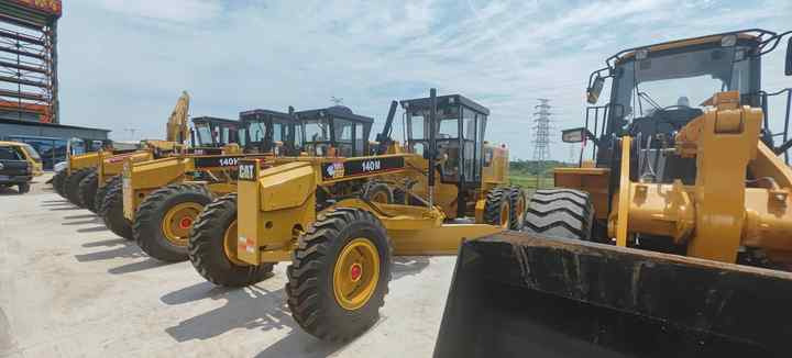 Used Japan Imported Caterpillar 140M Cat 140m Motor Grader with Good Quality and Low Price for Sale - Pelle sur chenille: photos 5 Used Japan Imported Caterpillar 140M Cat 140m Motor Grader with Good Quality and Low Price for Sale - Pelle sur chenille: photos 5