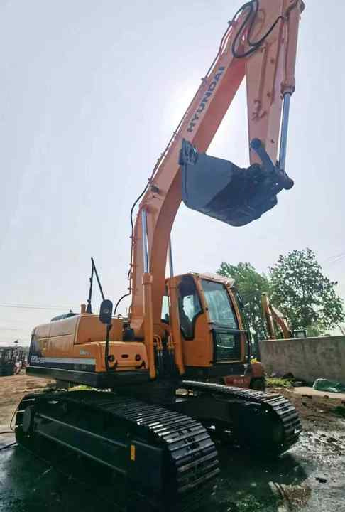 Used Machines Doosan Dx220-9 for Sale ,original Excavator for Sale - Pelle sur chenille: photos 4 Used Machines Doosan Dx220-9 for Sale ,original Excavator for Sale - Pelle sur chenille: photos 4