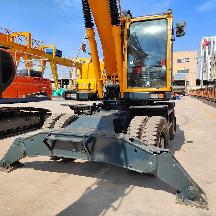 Well-Maintained Hyundai 210-9Used Wheel Excavator Construction Machine | No Major Repairs | Price Negotiable - Pelle sur pneus: photos 4 Well-Maintained Hyundai 210-9Used Wheel Excavator Construction Machine | No Major Repairs | Price Negotiable - Pelle sur pneus: photos 4