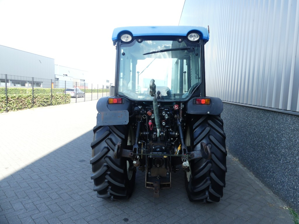 NEW HOLLAND T4040F - Micro tracteur: photos 4 NEW HOLLAND T4040F - Micro tracteur: photos 4