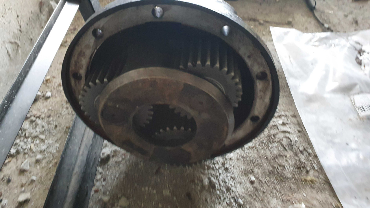Pièces de rechange pour Machine agricole Półoś tylna Deutz Fahr Agroplus , Same , Lamborghini 0.009.7204.3: photos 1