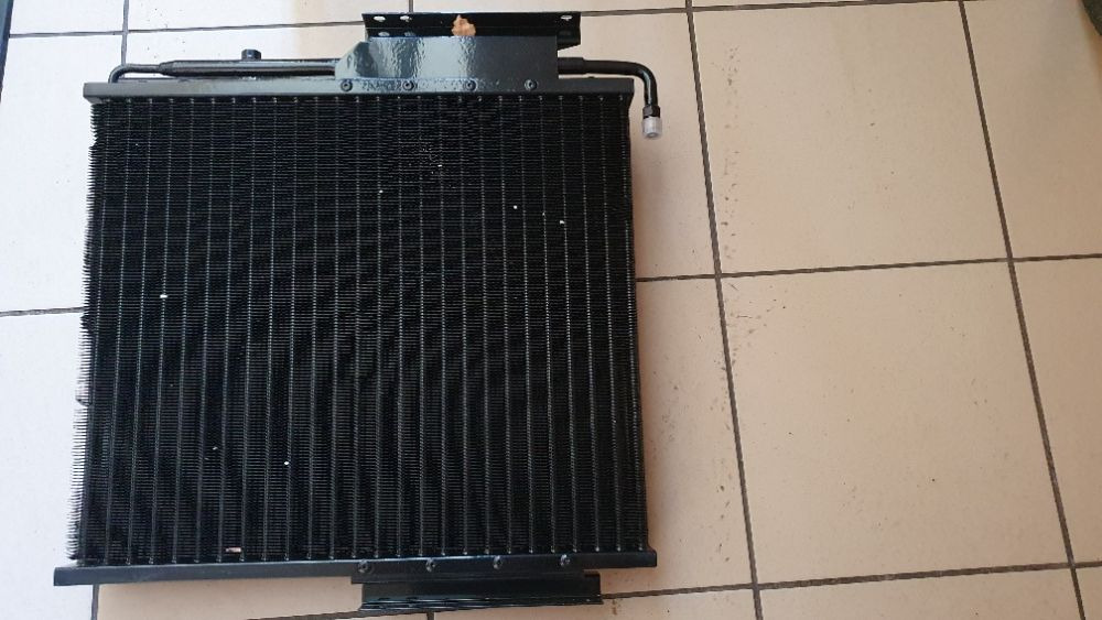 Skraplacz klimatyzacji Deutz Fahr Same Lamborghini 0.012.7328.3 - Pièces de rechange pour Machine agricole: photos 1 Skraplacz klimatyzacji Deutz Fahr Same Lamborghini 0.012.7328.3 - Pièces de rechange pour Machine agricole: photos 1