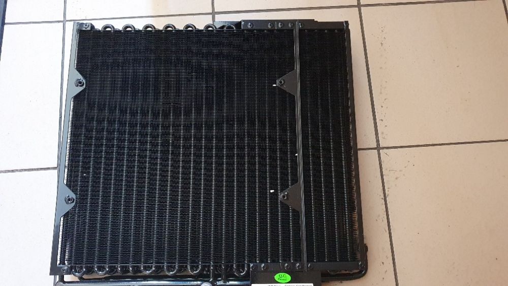Skraplacz klimatyzacji Deutz Fahr Same Lamborghini 0.012.7328.3 - Pièces de rechange pour Machine agricole: photos 2 Skraplacz klimatyzacji Deutz Fahr Same Lamborghini 0.012.7328.3 - Pièces de rechange pour Machine agricole: photos 2
