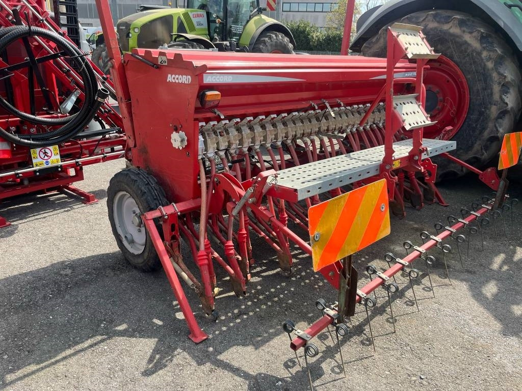 Accord M DRILL PRO - Semoir monograine: photos 1 Accord M DRILL PRO - Semoir monograine: photos 1