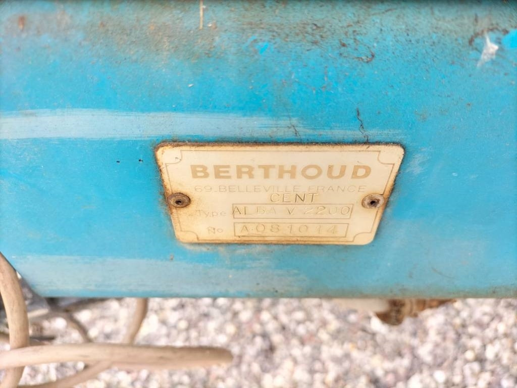 Berthoud ALBA V 2200 - Enfouisseur à dents: photos 3 Berthoud ALBA V 2200 - Enfouisseur à dents: photos 3