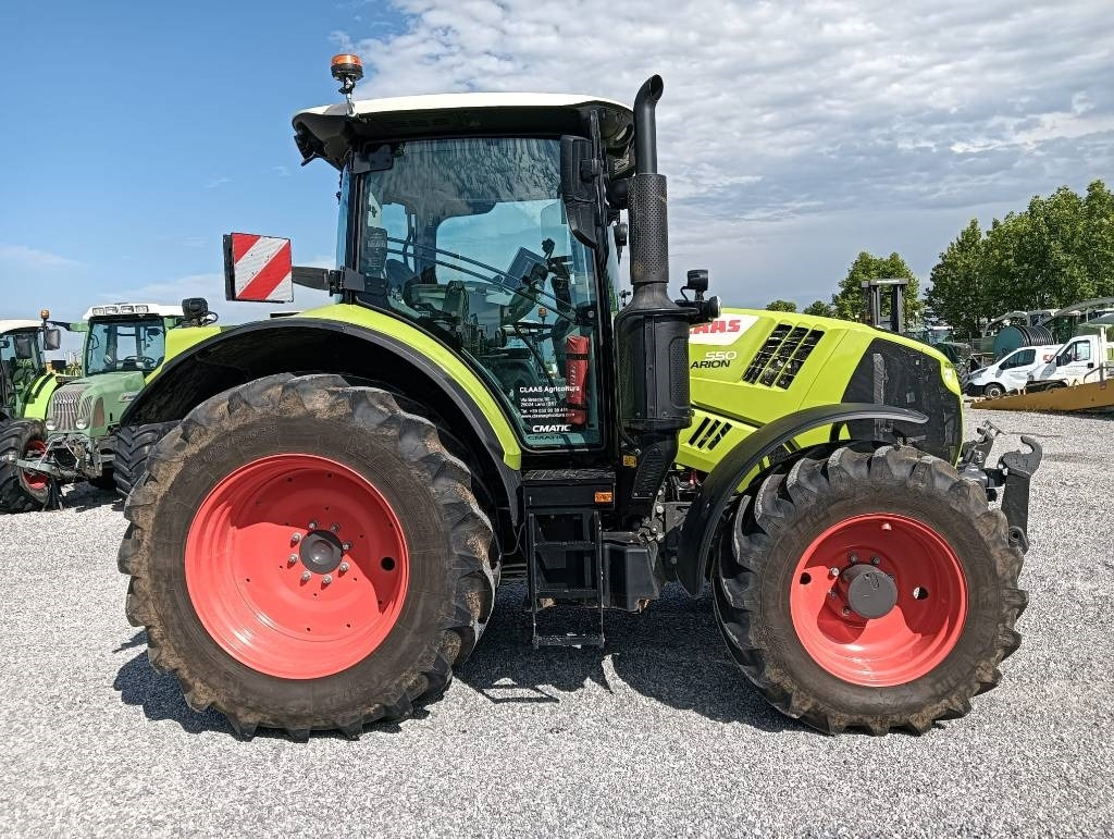 Claas Arion 550 Cmatic - Tracteur agricole: photos 3 Claas Arion 550 Cmatic - Tracteur agricole: photos 3