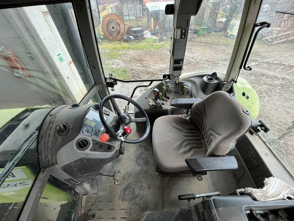 Claas Arion 610 C - Tracteur agricole: photos 4 Claas Arion 610 C - Tracteur agricole: photos 4
