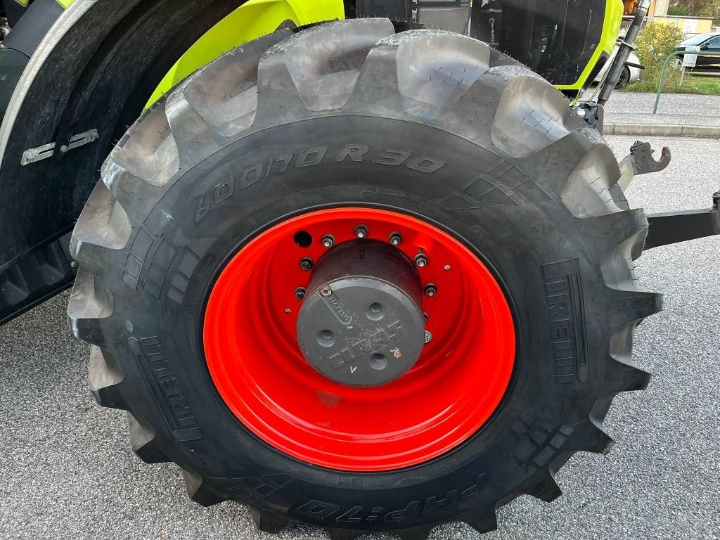 Claas Axion 940 Cmatic - Tracteur agricole: photos 4 Claas Axion 940 Cmatic - Tracteur agricole: photos 4