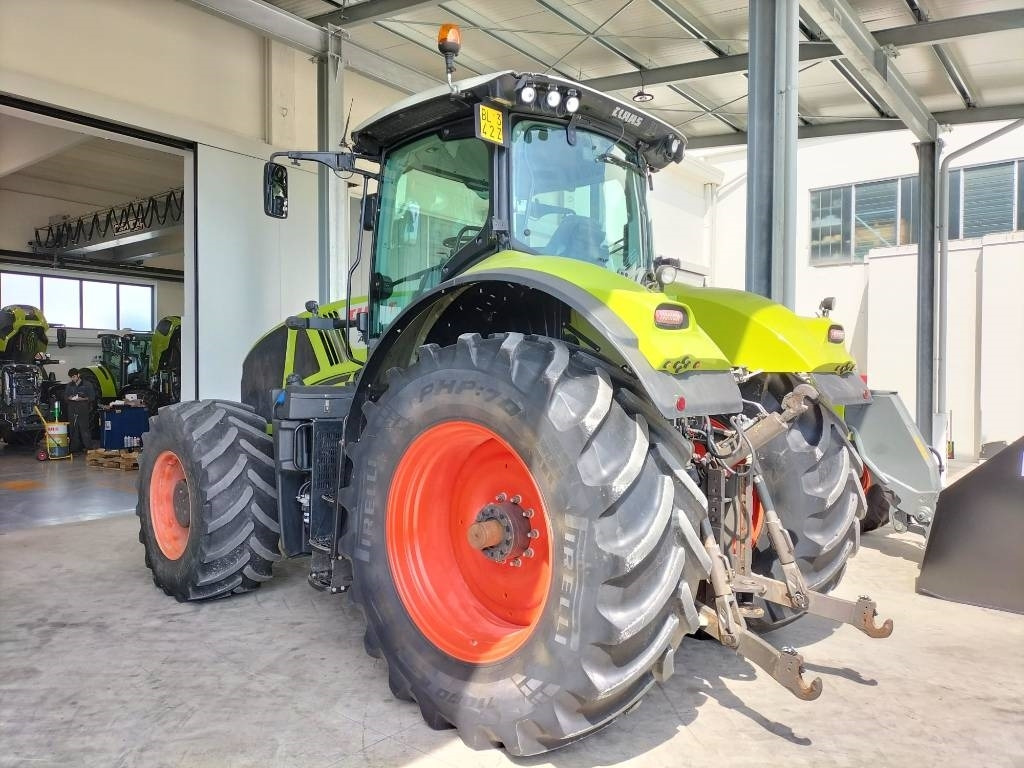 Claas Axion 950 Cmatic - Tracteur agricole: photos 4 Claas Axion 950 Cmatic - Tracteur agricole: photos 4