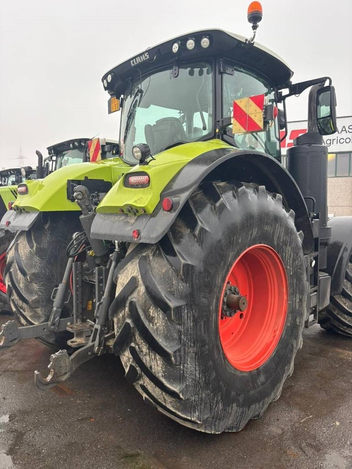 Tracteur agricole Claas Axion 950 Cmatic: photos 11