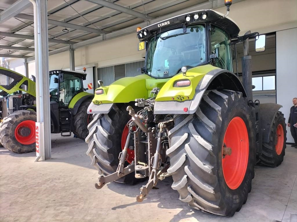 Claas Axion 950 Cmatic - Tracteur agricole: photos 5 Claas Axion 950 Cmatic - Tracteur agricole: photos 5