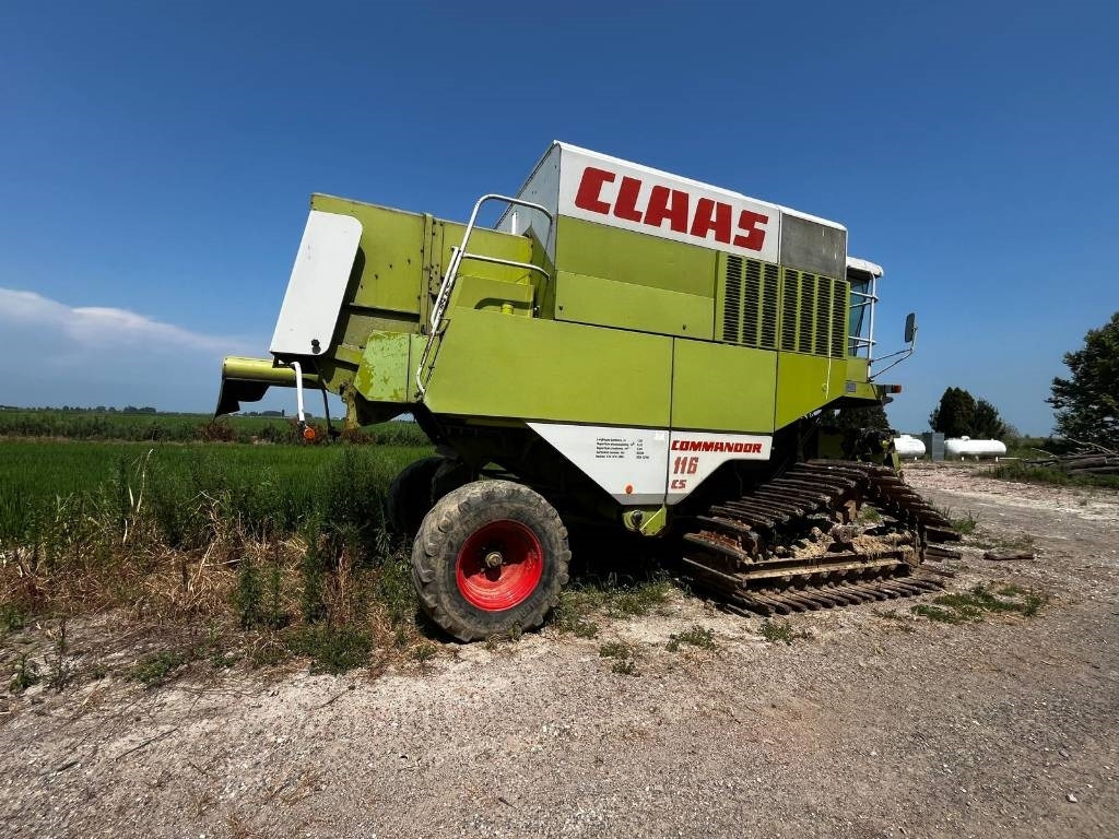 Claas COMMANDOR 116 CS RISO - Moissonneuse-batteuse: photos 2 Claas COMMANDOR 116 CS RISO - Moissonneuse-batteuse: photos 2