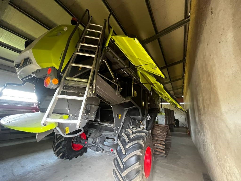 Claas LEXION 750 ACR - Moissonneuse-batteuse: photos 4 Claas LEXION 750 ACR - Moissonneuse-batteuse: photos 4