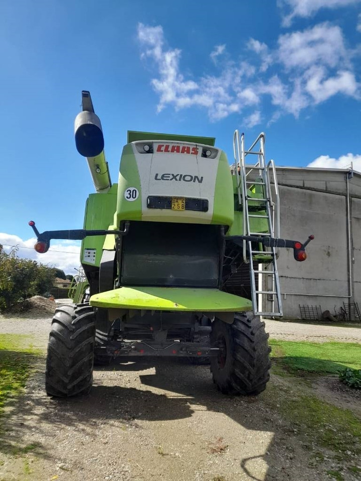 Claas LEXION 750 RISO - Moissonneuse-batteuse: photos 4 Claas LEXION 750 RISO - Moissonneuse-batteuse: photos 4