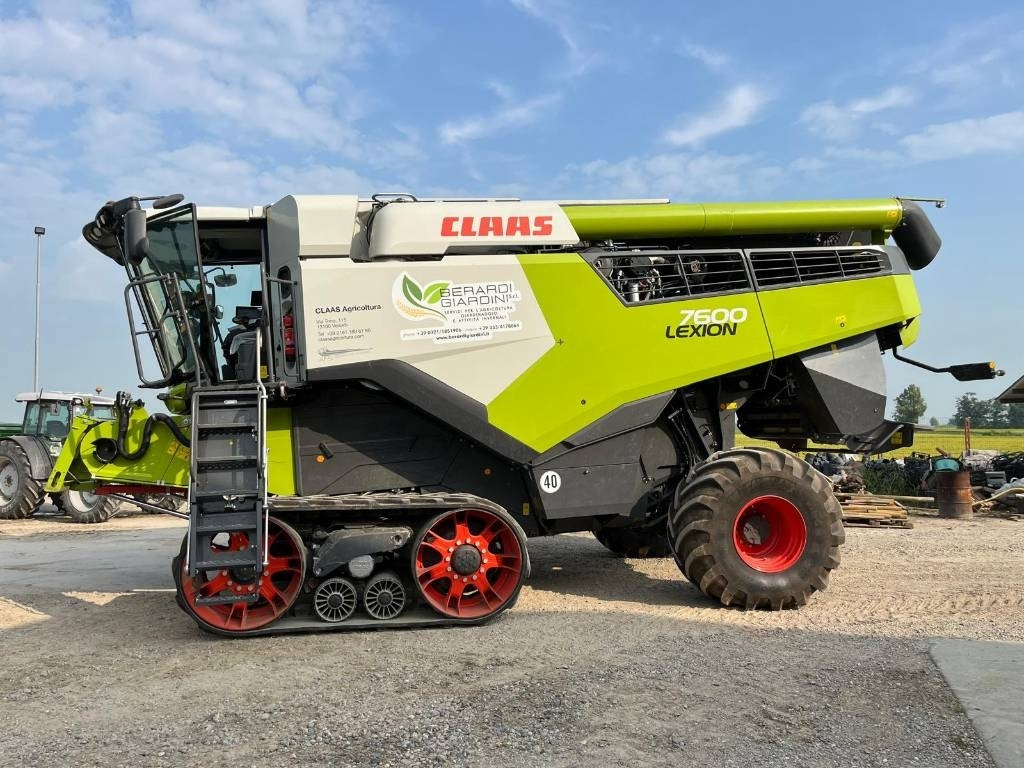 Claas LEXION 7600 TT - Moissonneuse-batteuse: photos 4 Claas LEXION 7600 TT - Moissonneuse-batteuse: photos 4