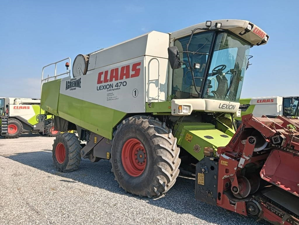 Claas Lexion 470 - Moissonneuse-batteuse: photos 1 Claas Lexion 470 - Moissonneuse-batteuse: photos 1