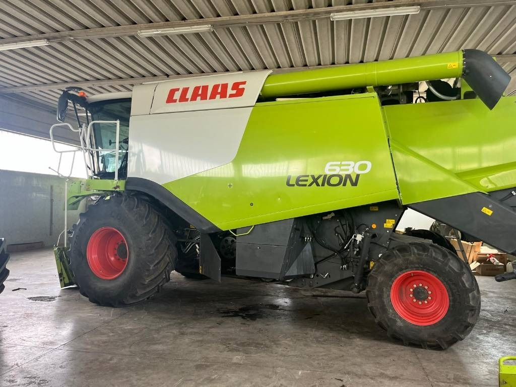 Claas Lexion 630 Montana - Moissonneuse-batteuse: photos 5 Claas Lexion 630 Montana - Moissonneuse-batteuse: photos 5