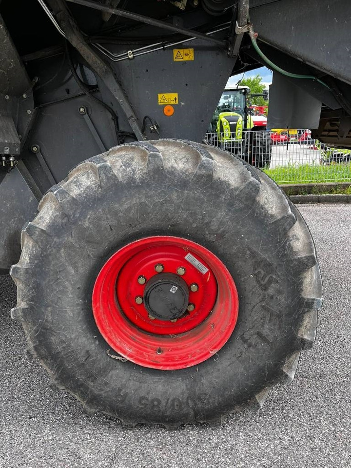 Claas Lexion 750 - Moissonneuse-batteuse: photos 5 Claas Lexion 750 - Moissonneuse-batteuse: photos 5