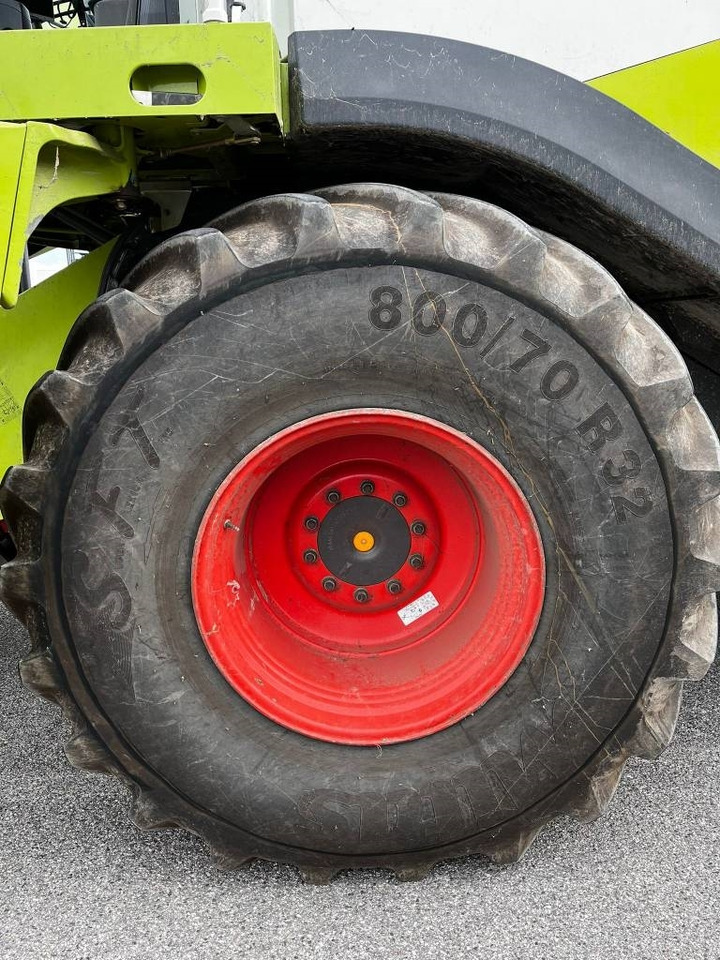 Claas Lexion 750 - Moissonneuse-batteuse: photos 4 Claas Lexion 750 - Moissonneuse-batteuse: photos 4