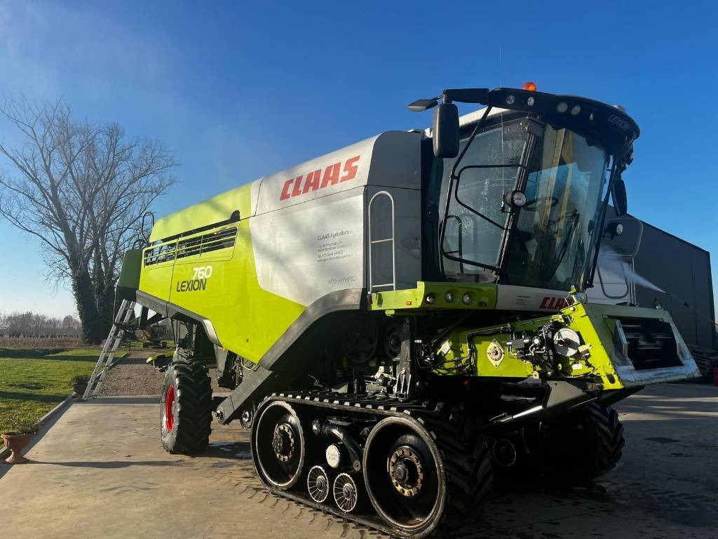 Claas Lexion 760 TT - Moissonneuse-batteuse: photos 1 Claas Lexion 760 TT - Moissonneuse-batteuse: photos 1