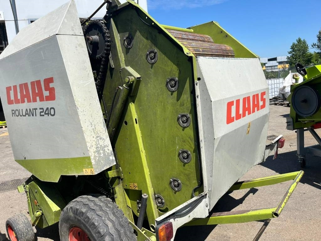 Claas Rollant 240 - Presse à balles rondes: photos 3 Claas Rollant 240 - Presse à balles rondes: photos 3