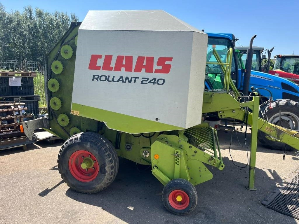 Claas Rollant 240 - Presse à balles rondes: photos 5 Claas Rollant 240 - Presse à balles rondes: photos 5