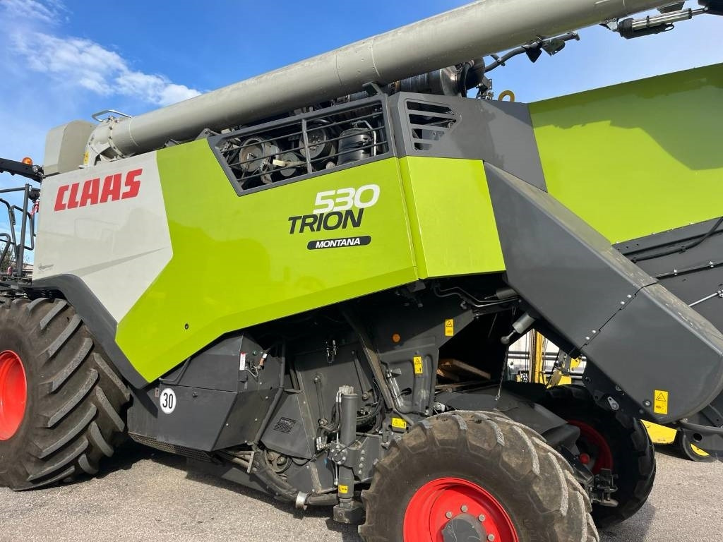Claas TRION 530 MONTANA - Moissonneuse-batteuse: photos 4 Claas TRION 530 MONTANA - Moissonneuse-batteuse: photos 4