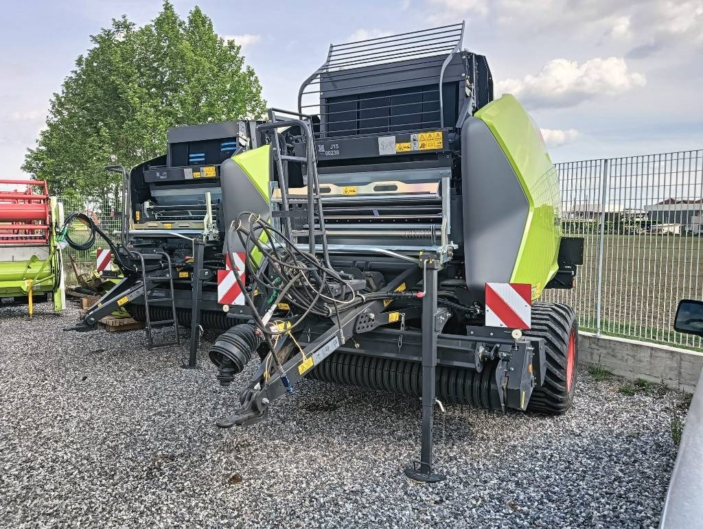 Claas VARIANT 580 RC - Presse à balles rondes: photos 3 Claas VARIANT 580 RC - Presse à balles rondes: photos 3
