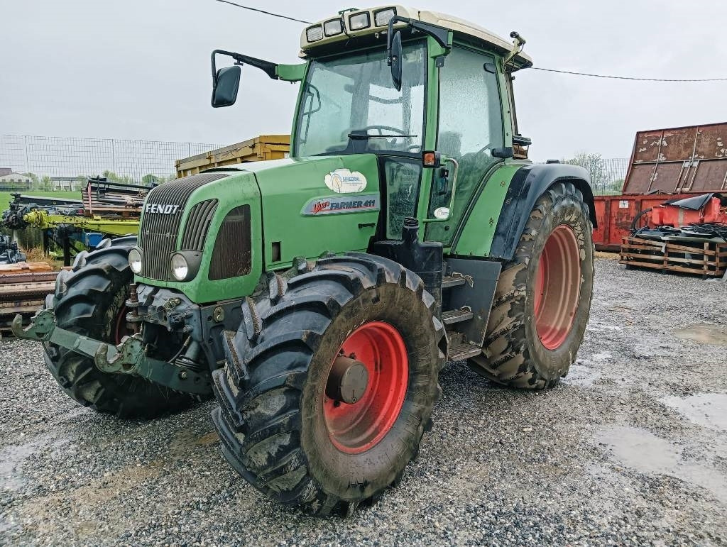 Fendt Farmer 411 Vario - Tracteur agricole: photos 3 Fendt Farmer 411 Vario - Tracteur agricole: photos 3