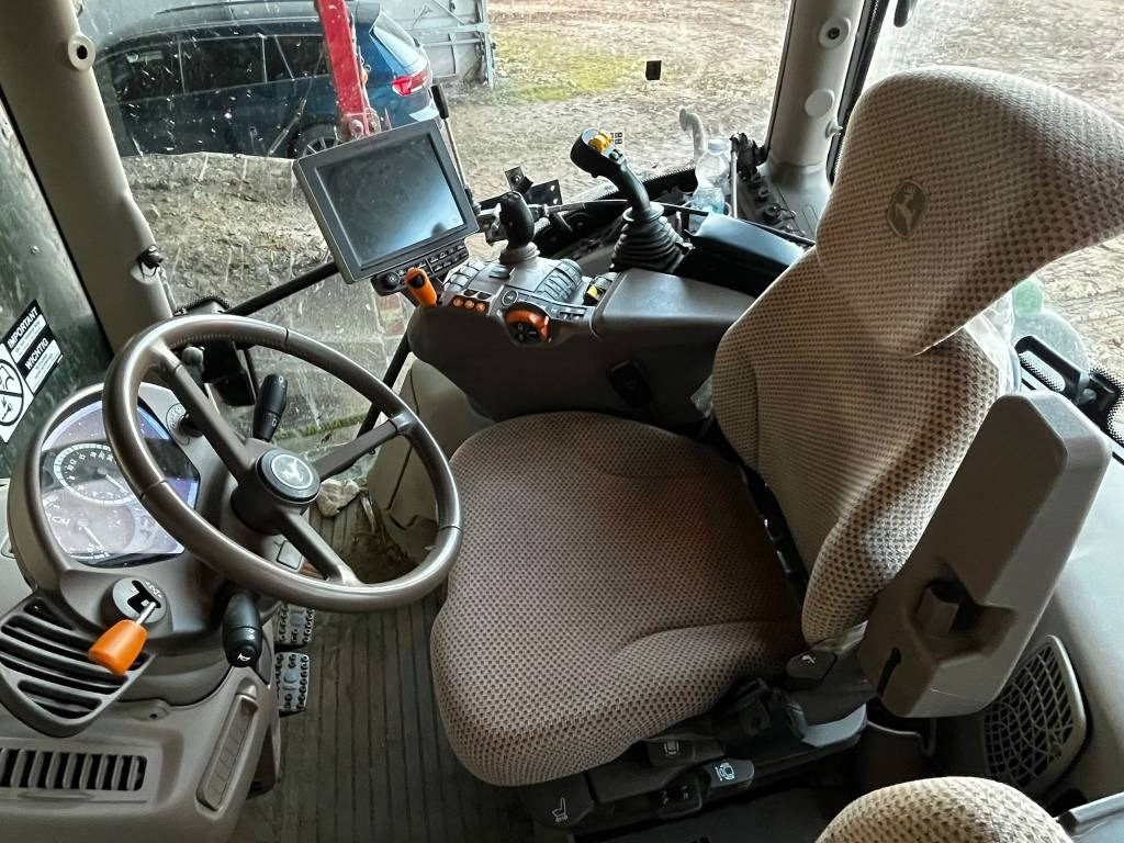 John Deere 6145 R - Tracteur agricole: photos 5 John Deere 6145 R - Tracteur agricole: photos 5