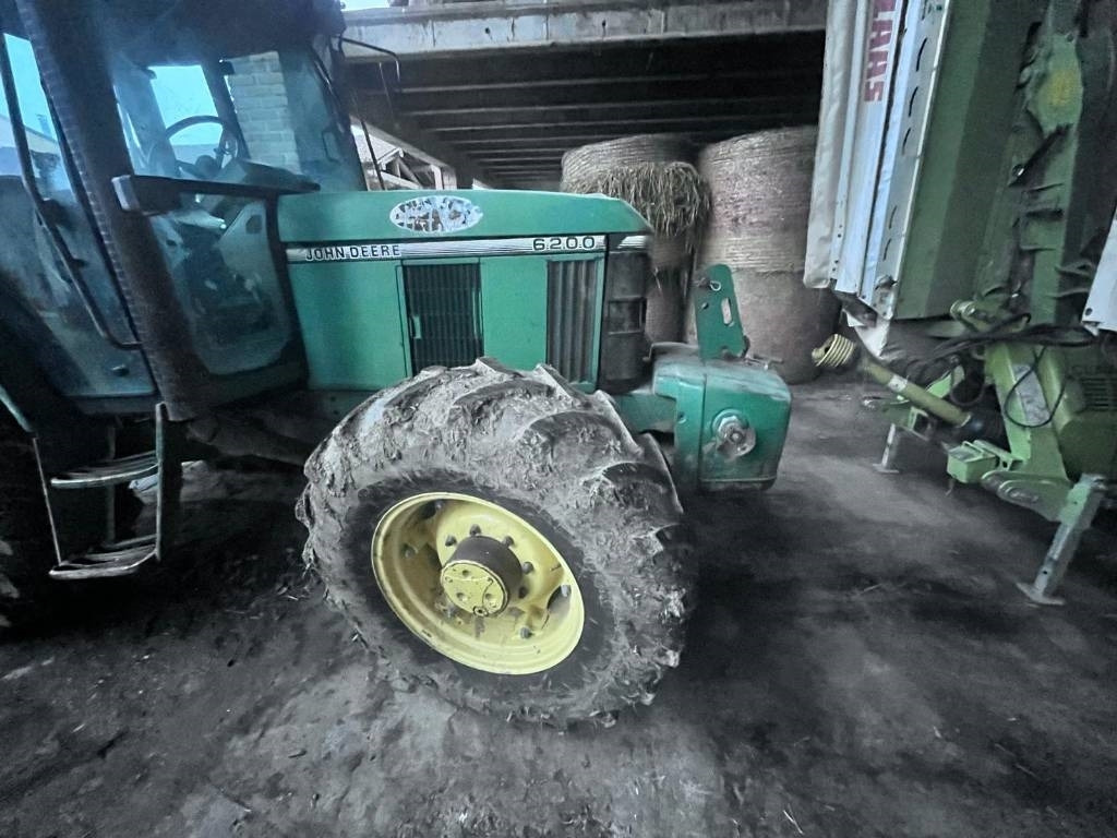 John Deere 6200 - Tracteur agricole: photos 2 John Deere 6200 - Tracteur agricole: photos 2