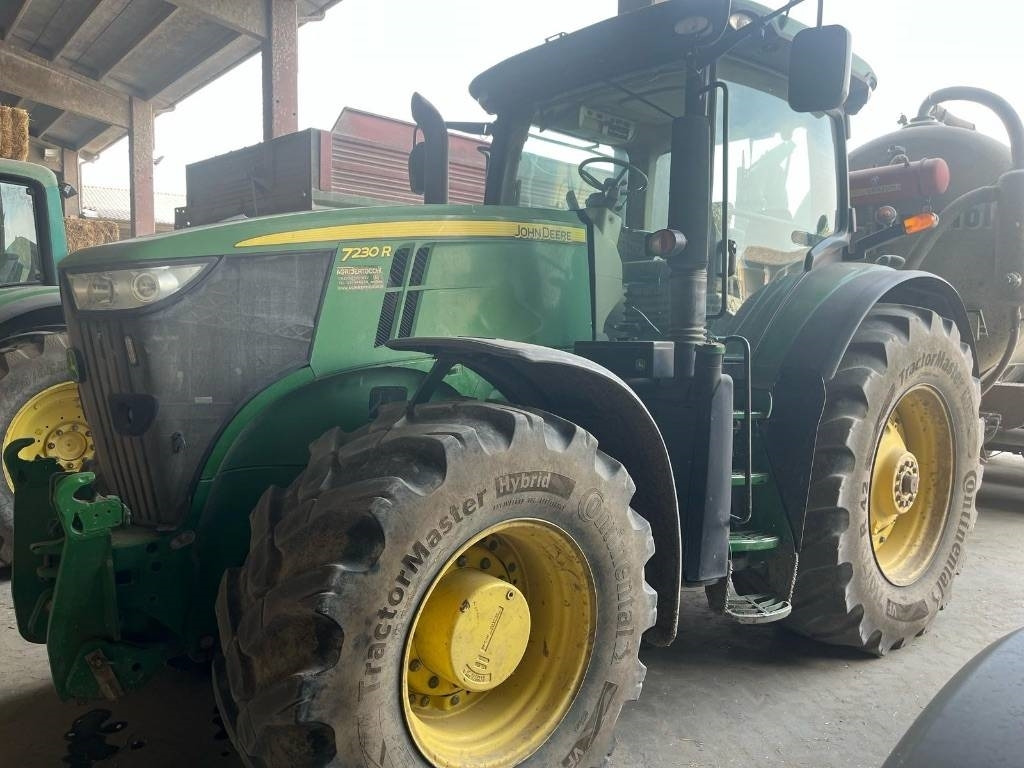 John Deere 7230 R - Tracteur agricole: photos 4 John Deere 7230 R - Tracteur agricole: photos 4