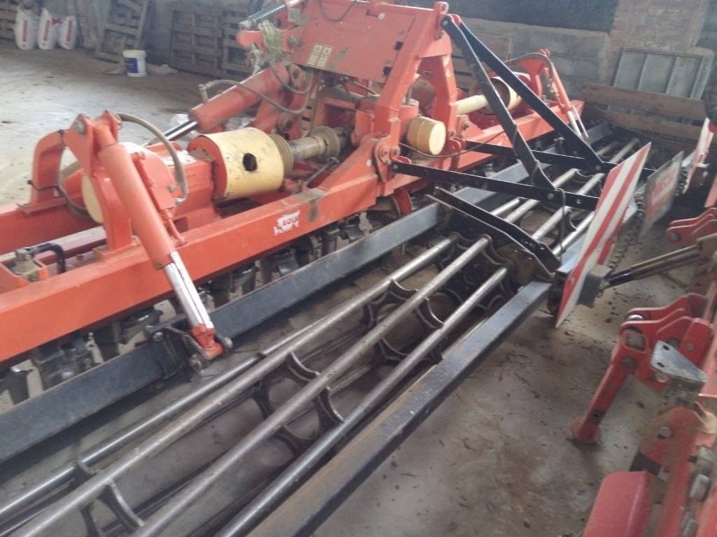 Maschio Aquila 5000 - Herse rotative: photos 5 Maschio Aquila 5000 - Herse rotative: photos 5
