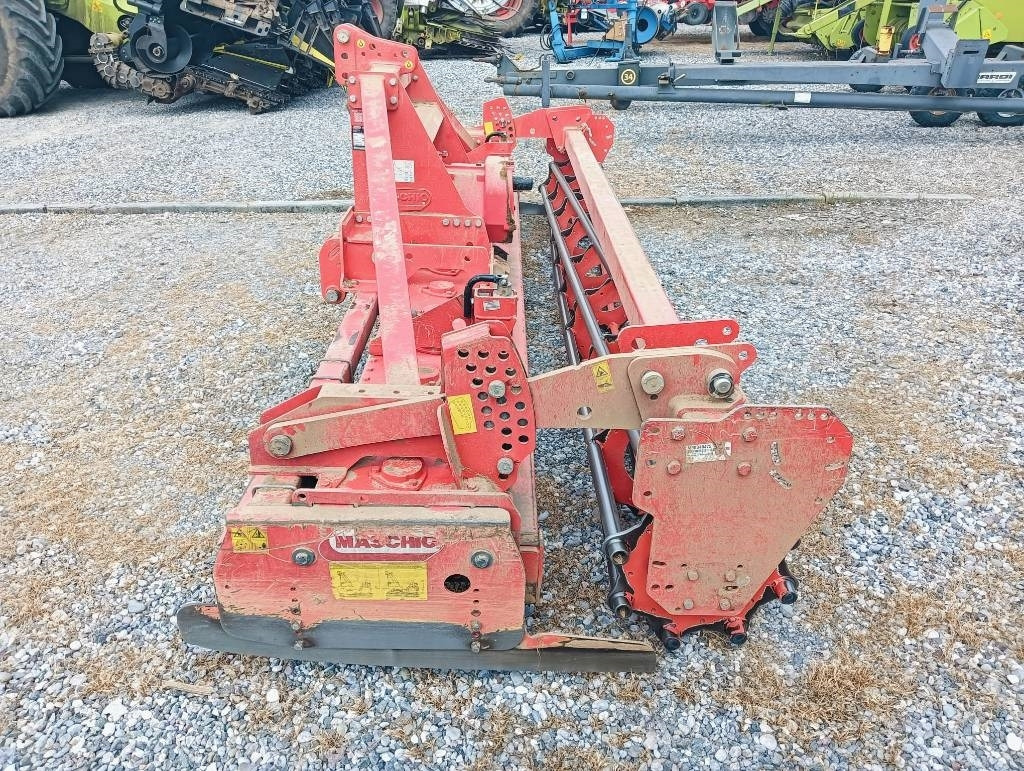 Maschio DMR 4000 - Herse: photos 4 Maschio DMR 4000 - Herse: photos 4