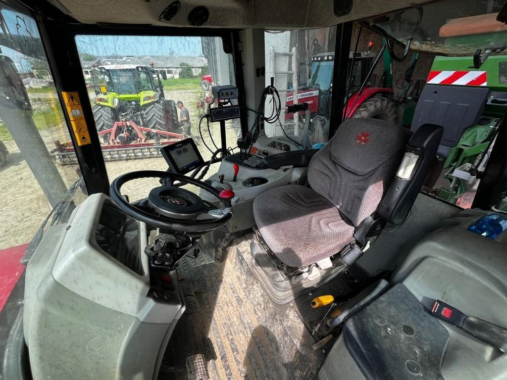 Massey Ferguson 5470 - Tracteur agricole: photos 2 Massey Ferguson 5470 - Tracteur agricole: photos 2