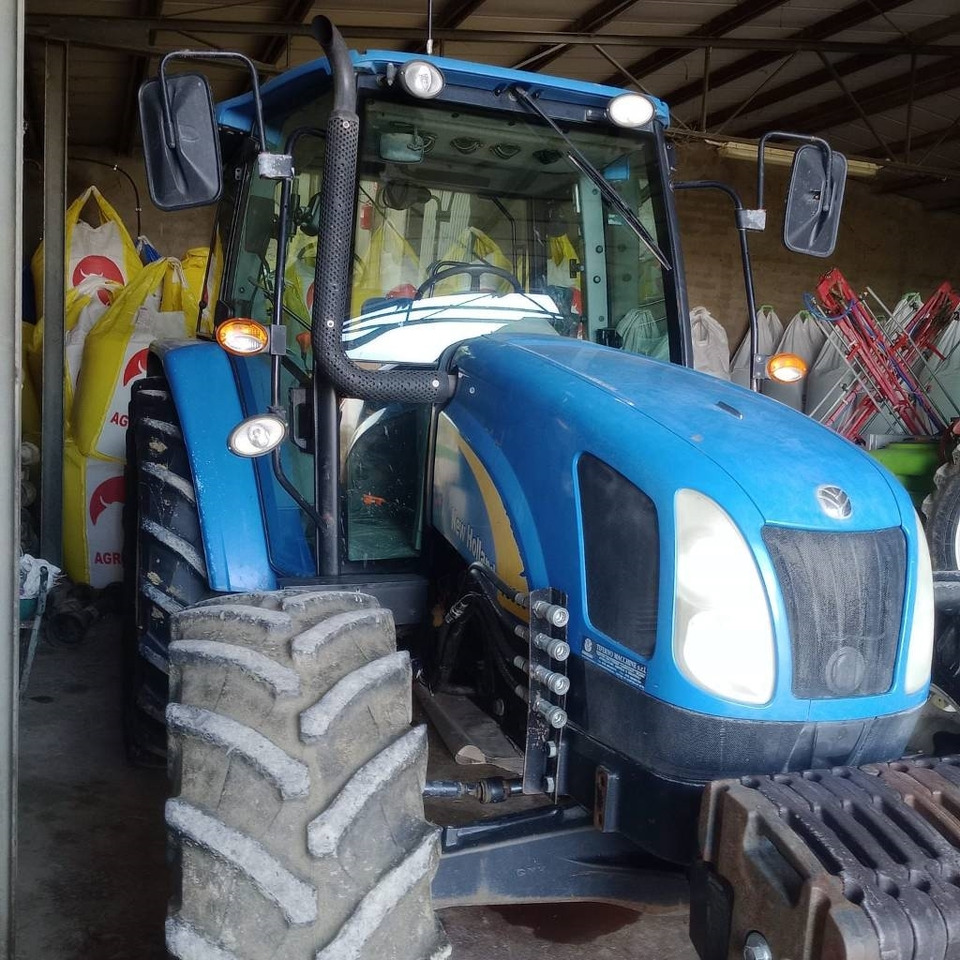 New Holland T 5050 - Tracteur agricole: photos 3 New Holland T 5050 - Tracteur agricole: photos 3