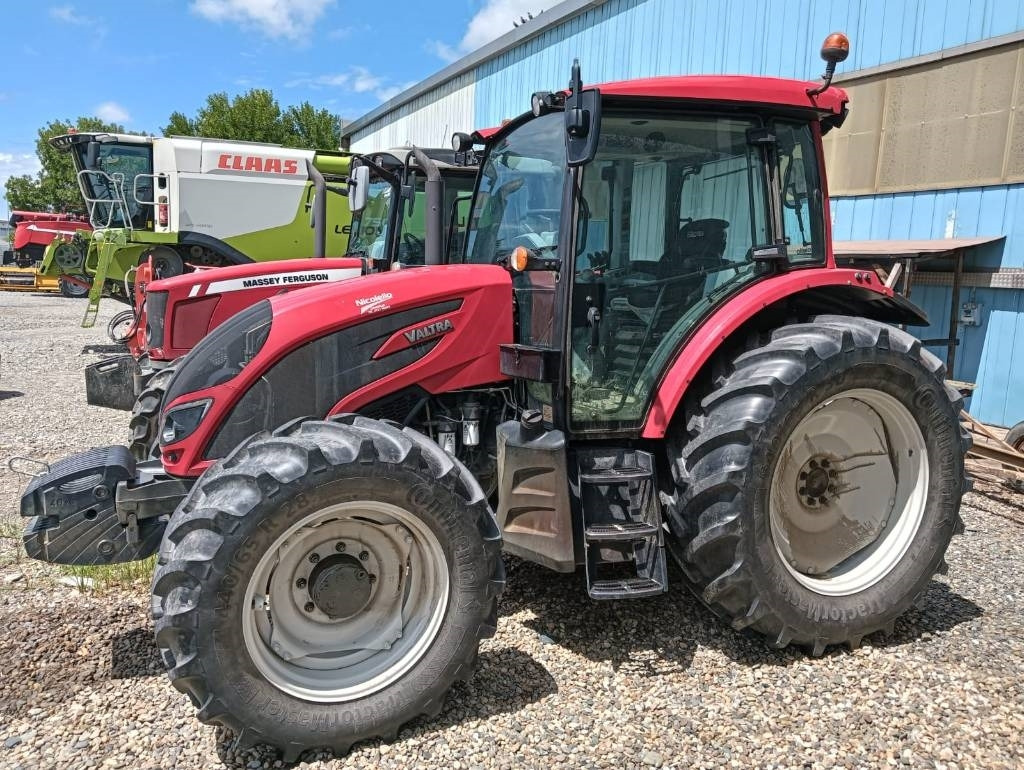 Valtra A 114 - Tracteur agricole: photos 5 Valtra A 114 - Tracteur agricole: photos 5