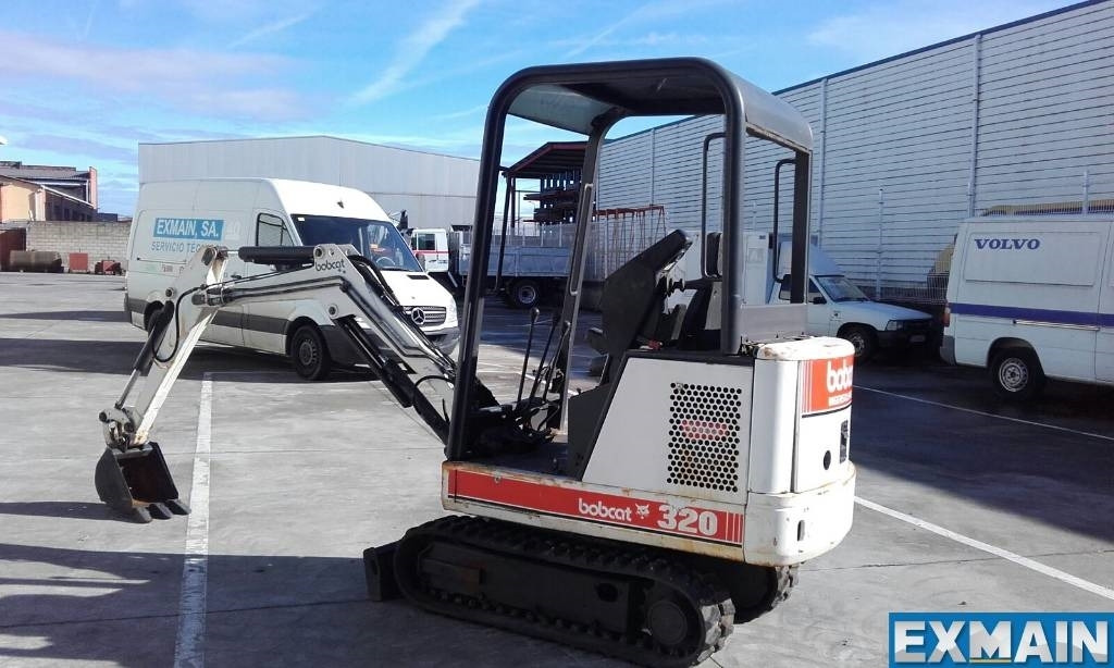 Bobcat X 320 - Mini pelle: photos 3 Bobcat X 320 - Mini pelle: photos 3