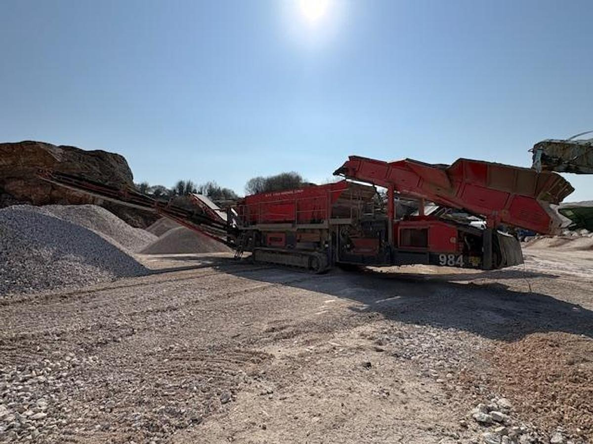 Terex Finlay 2015 Terex Finlay 984 - Crible: photos 2 Terex Finlay 2015 Terex Finlay 984 - Crible: photos 2