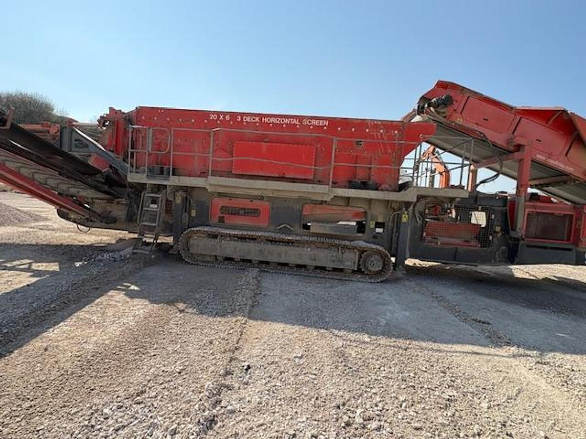 Terex Finlay 2015 Terex Finlay 984 - Crible: photos 3 Terex Finlay 2015 Terex Finlay 984 - Crible: photos 3