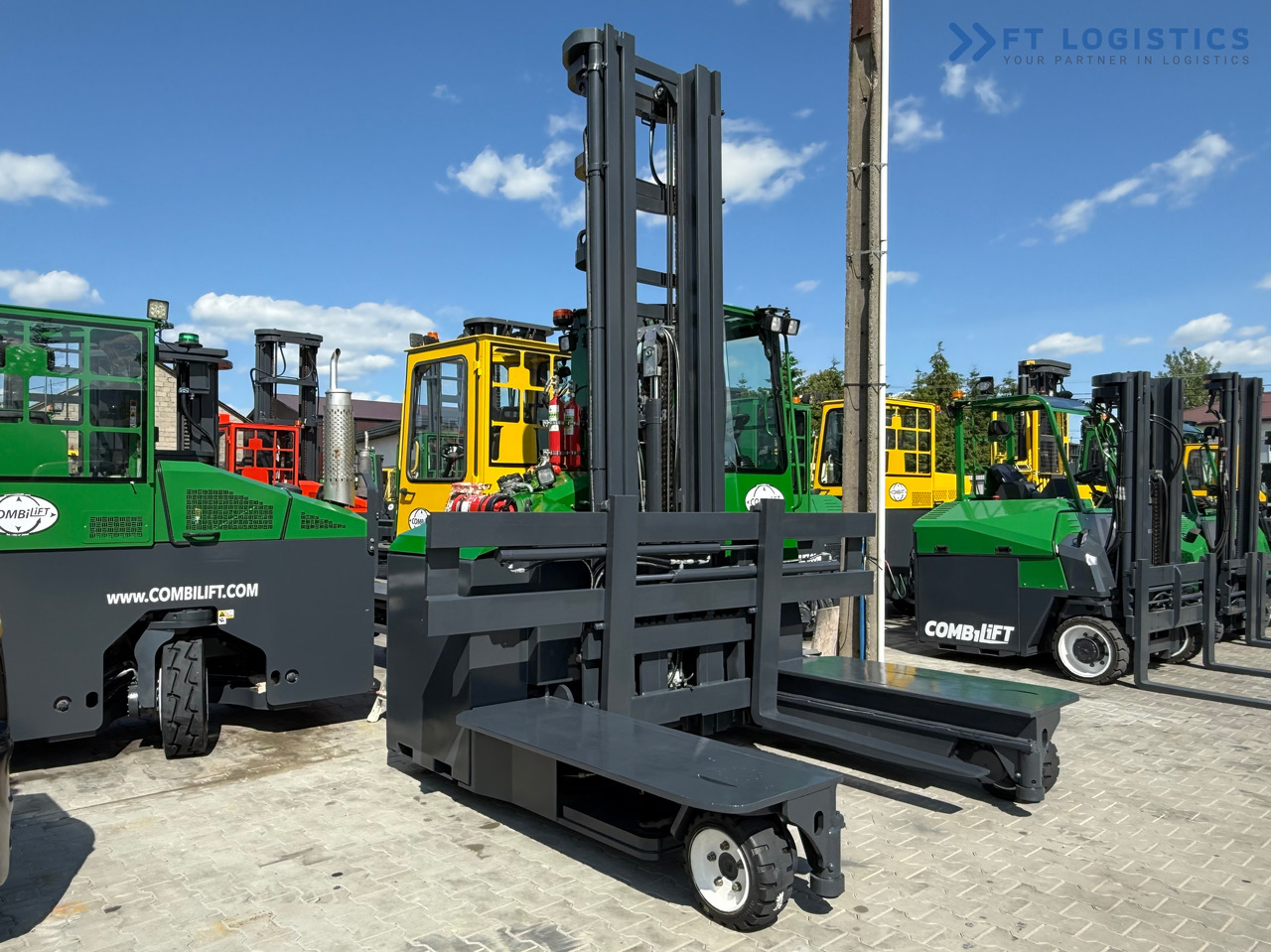 COMBILIFT C5000E / ELECTRIC / TRIPLEX 8300MM / FULL FREE LIFT / WIDE POSITIONER / FORK SIDESHIFT / BATTERY LIKE NEW - Chariot multidirectionnel: photos 4 COMBILIFT C5000E / ELECTRIC / TRIPLEX 8300MM / FULL FREE LIFT / WIDE POSITIONER / FORK SIDESHIFT / BATTERY LIKE NEW - Chariot multidirectionnel: photos 4