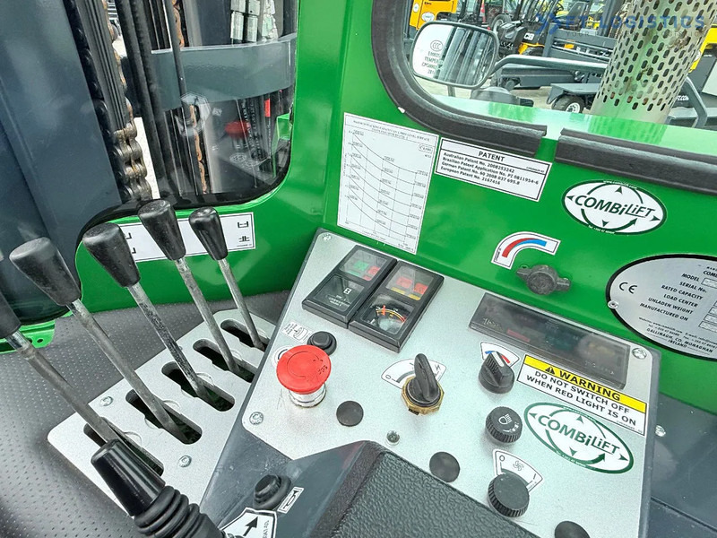 Chariot multidirectionnel Combilift C4000 / TRIPLEX / 9300MM / FREE LIFT / POSITIONER / GAS / CABIN C4000 / TRIPLEX / 9300MM / FREE LIFT / POSITIONER / GAS / CABIN: photos 17 Chariot multidirectionnel Combilift C4000 / TRIPLEX / 9300MM / FREE LIFT / POSITIONER / GAS / CABIN C4000 / TRIPLEX / 9300MM / FREE LIFT / POSITIONER / GAS / CABIN: photos 17