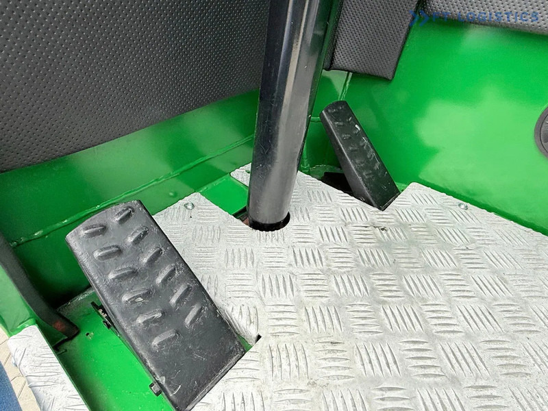 Chariot multidirectionnel Combilift C4000 / TRIPLEX / 9300MM / FREE LIFT / POSITIONER / GAS / CABIN C4000 / TRIPLEX / 9300MM / FREE LIFT / POSITIONER / GAS / CABIN: photos 15 Chariot multidirectionnel Combilift C4000 / TRIPLEX / 9300MM / FREE LIFT / POSITIONER / GAS / CABIN C4000 / TRIPLEX / 9300MM / FREE LIFT / POSITIONER / GAS / CABIN: photos 15